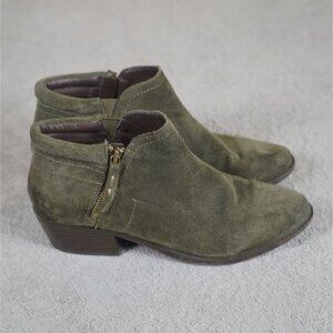 White Mountain Women's Suede Delaney Block Heel Booties 9.5M Western Classic